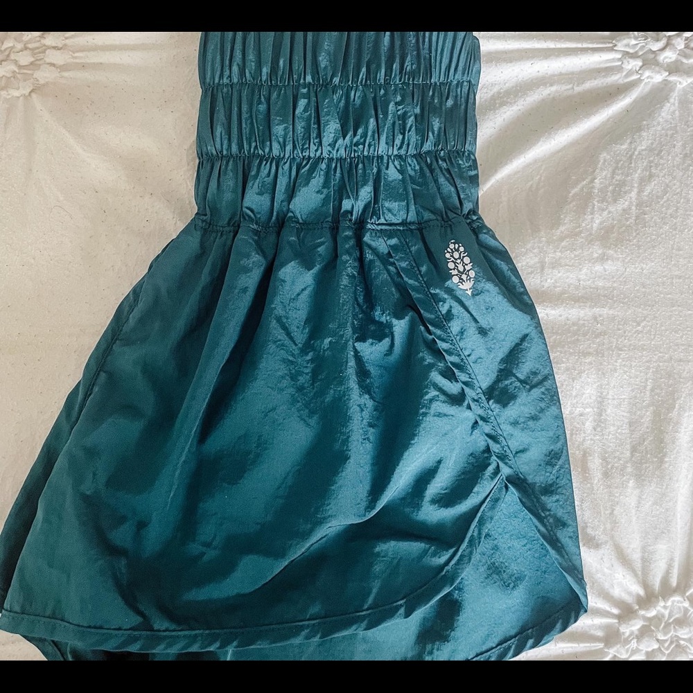 FREE PEOPLE MOVEMENT SHORTS NWOT
